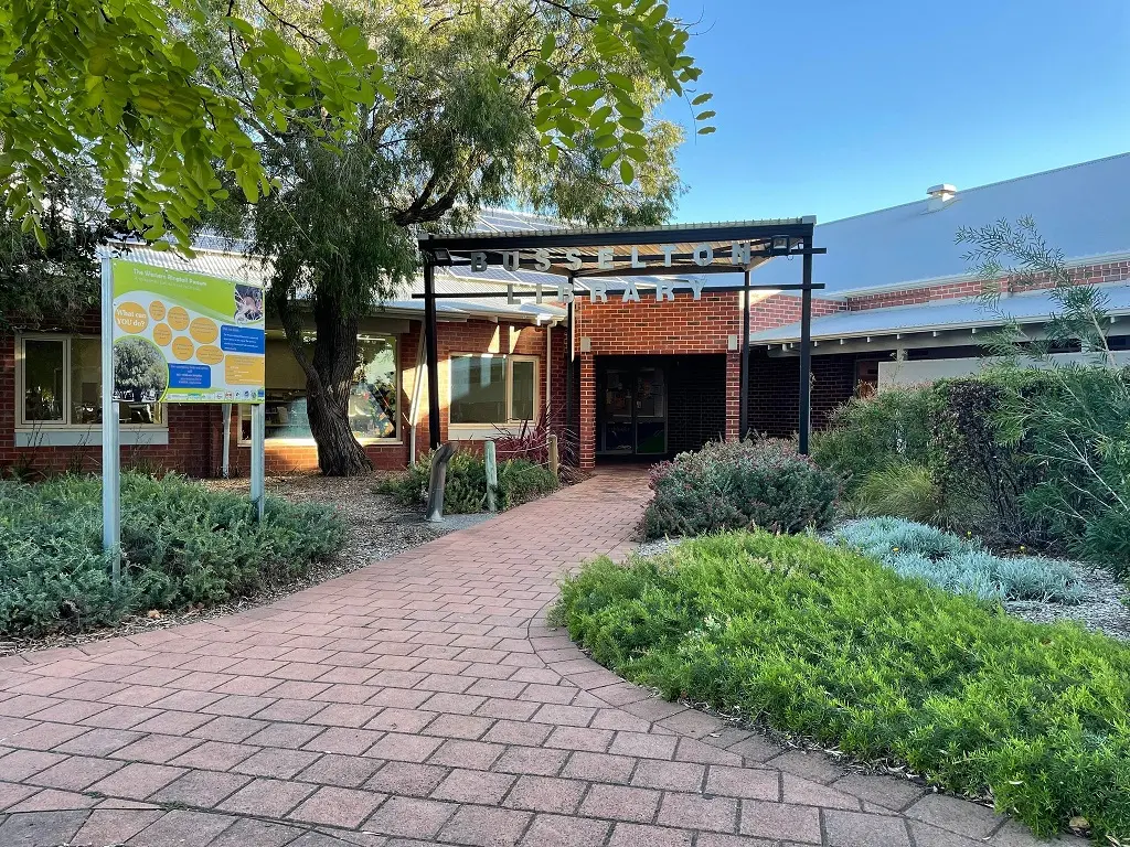 The main entrance of Busselton library, with gardens along both sides of the path.